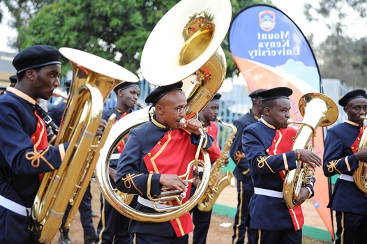 MKU Band entertaining paticipants during the graduation 
